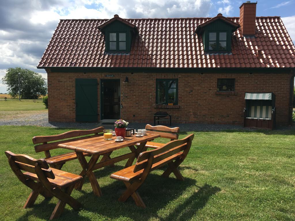 Ferienwohnungen Dargatz Lussvitz Exteriér fotografie